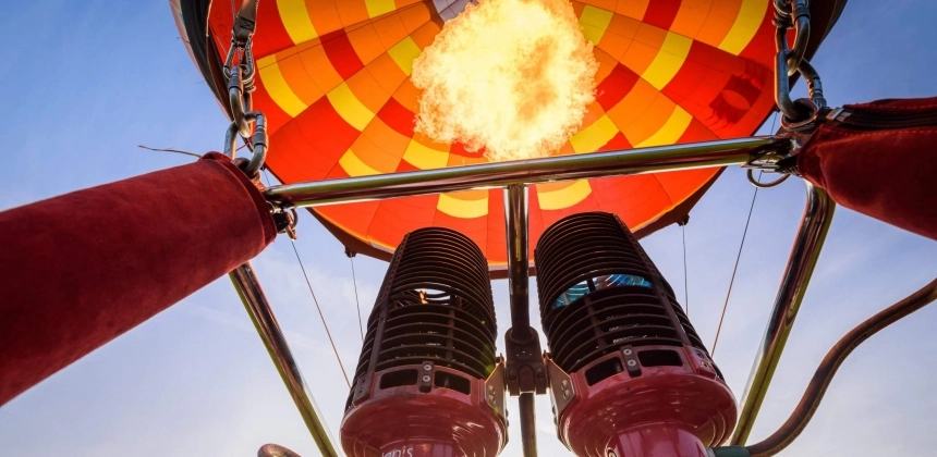 HŐLÉGBALLONNAL HÁROMSZÉK FÖLÖTT