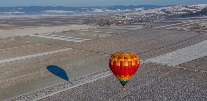 KUKKINTS LE A HŐLÉGBALLONBÓL!