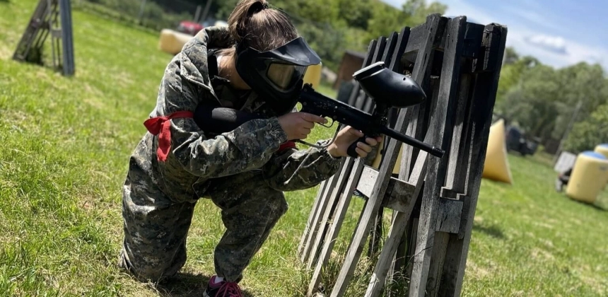 PAINTBALL - VOPSEȘTE-ȚI ADVERSARII ÎN CULORI!