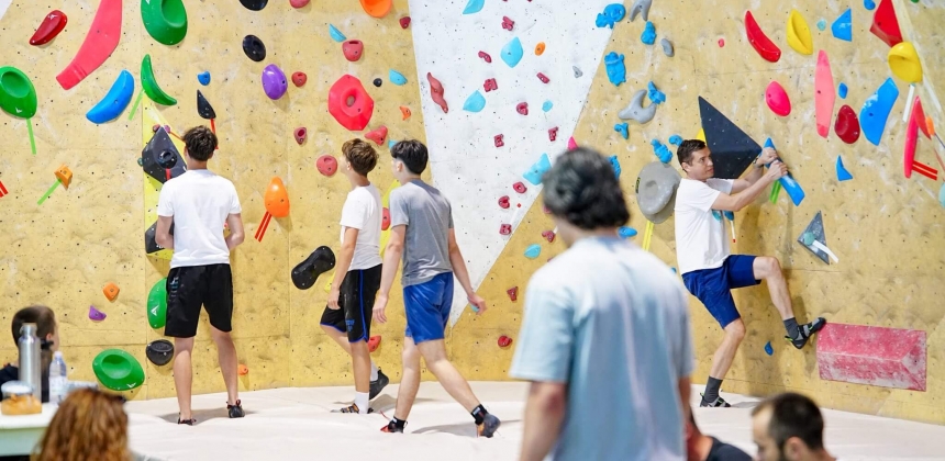 PRIVÁT MÁSZÓKALAND AZ ADRENALIN CLIMBING GYMBEN – CSOPORTOKNAK