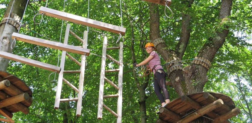 MAGASLATI KALAND KOLOZSVÁR KÖZELÉBEN – ADRENALIN PARK BELÉPŐ