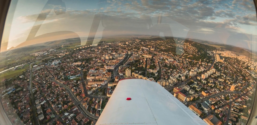 MAROSVÁSÁRHELYTŐL SZOVÁTÁIG – PANORÁMAREPÜLÉS KISGÉPPEL